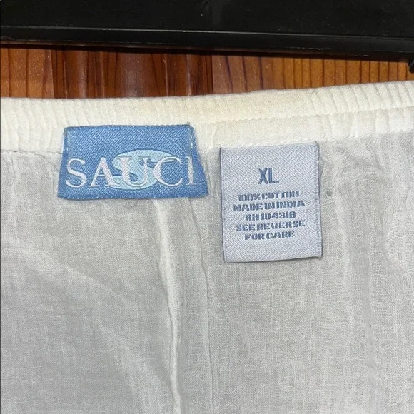 White Tiered Mini Skirt for Cocktail Events - Picture 2 of 10